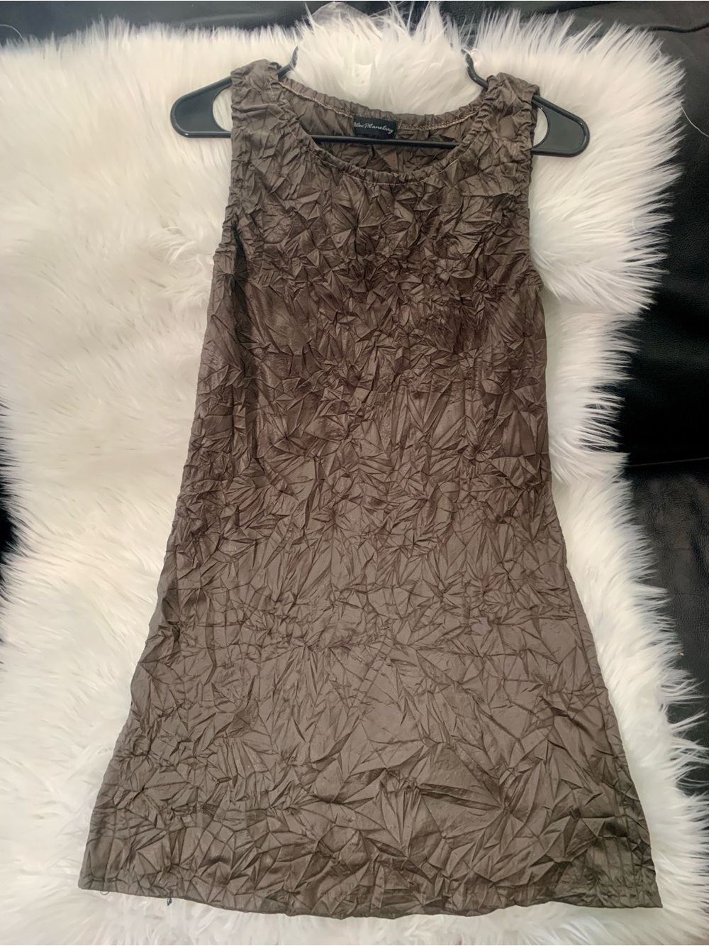 Crinkled Sleeveless Mini Dress in Brown